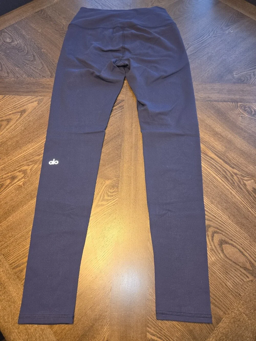 Alo Yoga High Waist Airbrush Full Length Legging in Baby sz MEDIUM